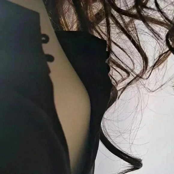 Halter top - Picture 4 of 6